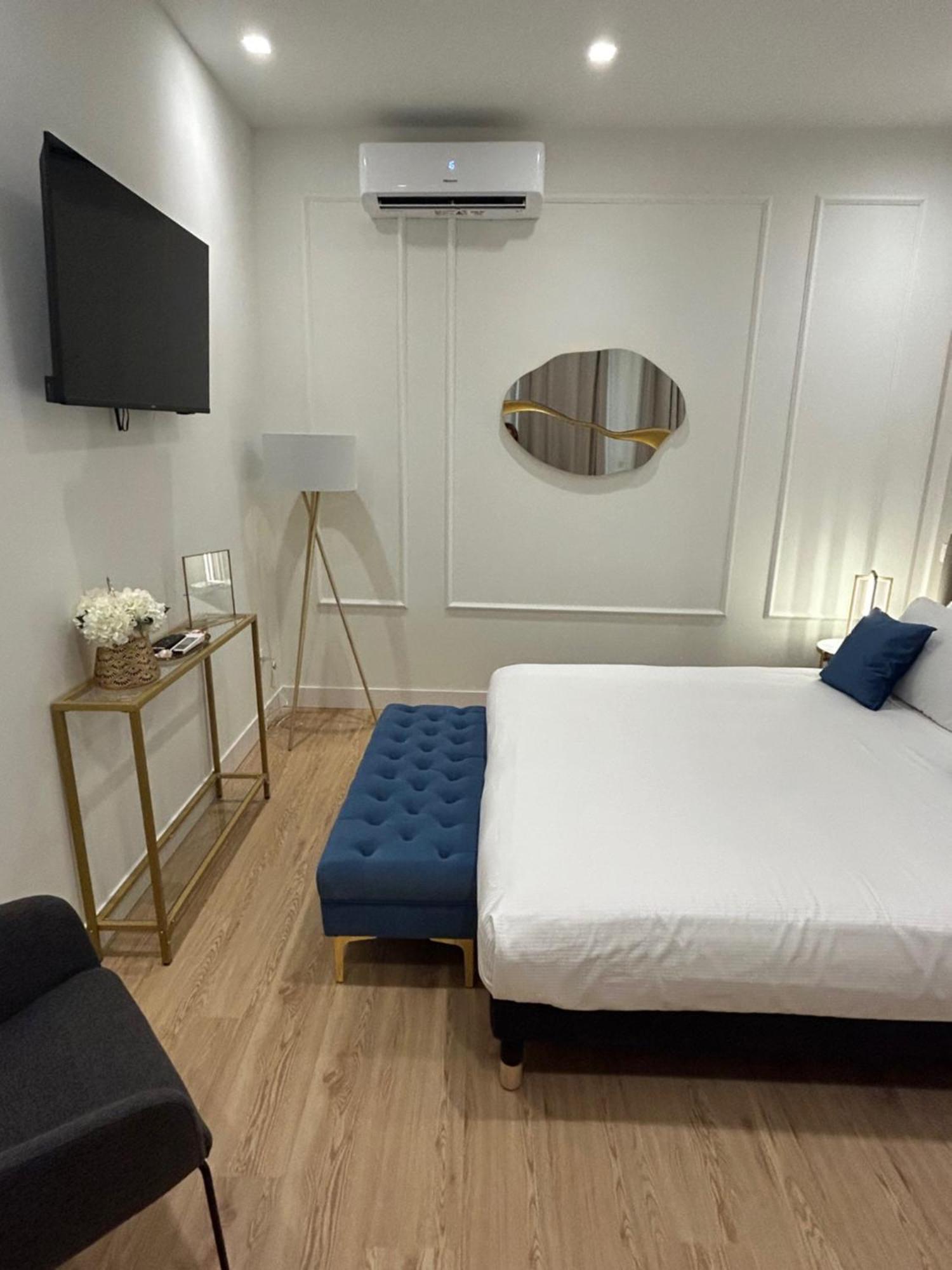 卡利亚里 Casa Lounge Costituzione酒店 外观 照片